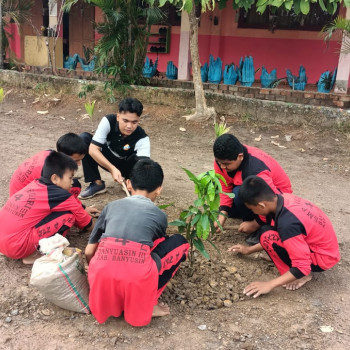 KEGIATAN PROYEK P5 DENGAN TEMA GAYA HIDUP BERKELANJUTAN (RI
